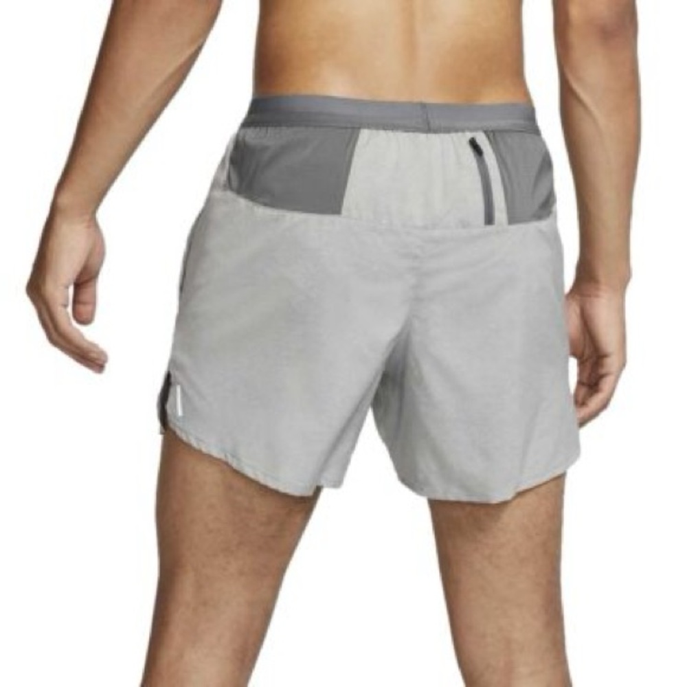 Nike gym shorts - Picture 8 of 9